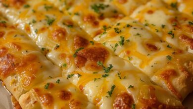 Cheesy Garlic Breadsticks – The Ultimate Comfort Snack